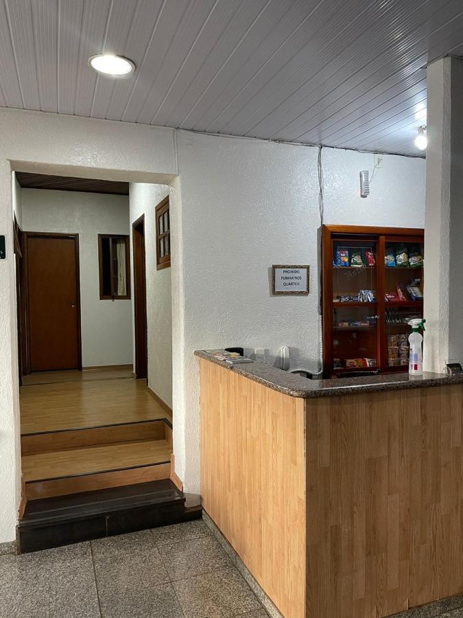 Lara's Hotel